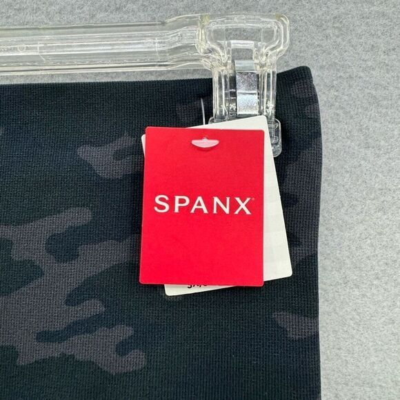 NWT Spanx Womens Black Camo Look At Me Now High Waisted Seamless Leggings Medium - Picture 5 of 6